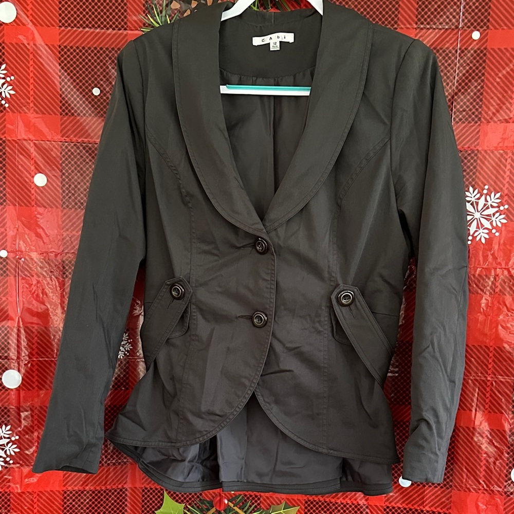 Cabi Women’s Hi-low Blazer with button accent - Picture 8 of 8